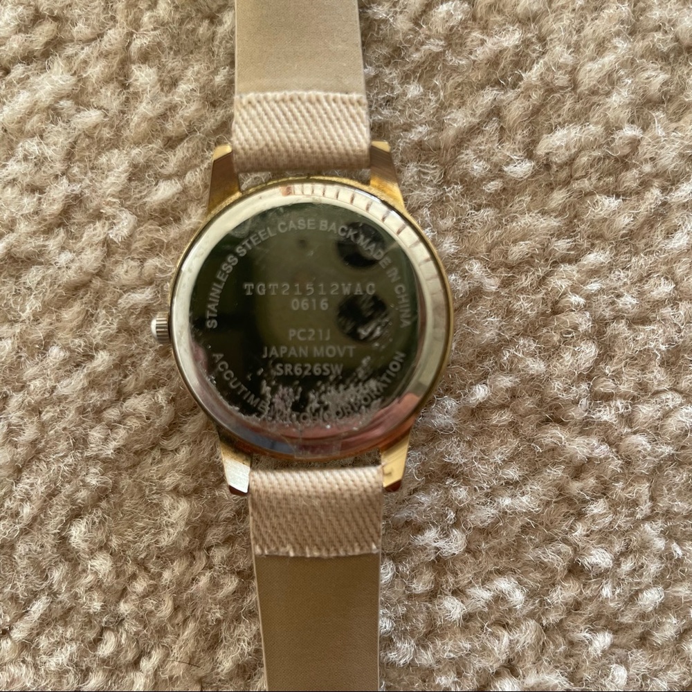 Gold watch - Picture 4 of 5